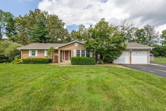 2510 Mosswood Dr, Bowling Green, KY 42104