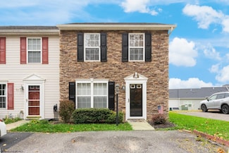 59 Par Ln, Maidsville, WV 26541