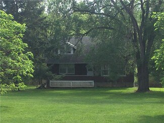 6024 National Pike, Grindstone, PA 15442