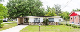 5733 9th St, Zephyrhills, FL 33542