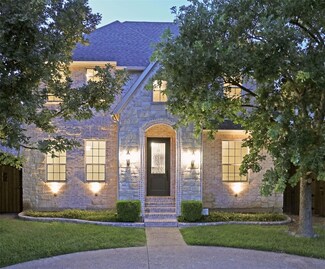 4040 Lovers Ln, Dallas, TX 75225