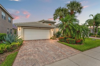 5009 Sandy Brook Cir, Wimauma, FL 33598