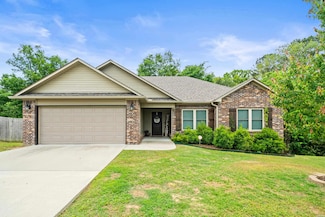 217 Cambridge Dr, Hot Springs, AR 71913