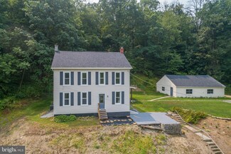 14 Lake Rd, Hamburg, PA 19526