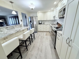 9 Broadway Unit 304, Saugus, MA 01906