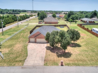 6910 Rolling Meadows, Tuttle, OK 73089