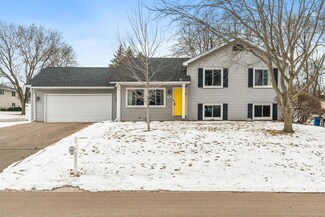 7001 Empire Ln N, Osseo, MN 55311