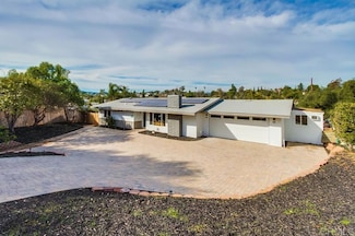 1728 E Mission Rd, Fallbrook, CA 92028