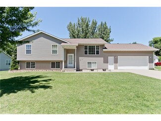 408 South St, Urbana, IA 52345