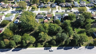 1009 N Broad St, Griffith, IN 46319