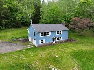 2152 Old Silo Rd, Saint Johnsbury, VT 05819