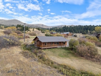1204 E Idaho St, Virginia City, MT 59755