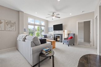843 Quarry Rd Unit 216, Coralville, IA 52241