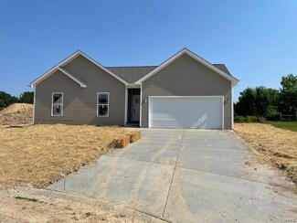 200 Village Circle Dr, Winfield, MO 63389
