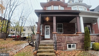 31 Maple Ave, Trenton, NJ 08618