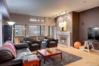 526 1st Ave S Unit 409, Seattle, WA 98104