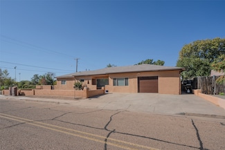 102 Pine St, Santa Fe, NM 87501