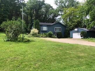 300 Whittier St W, Lanesboro, MN 55949