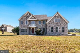 6975 Olive Damsel Ct, Hughesville, MD 20637