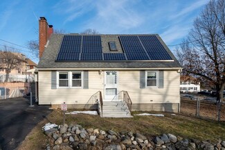 5 Nesmith St, Lawrence, MA 01841