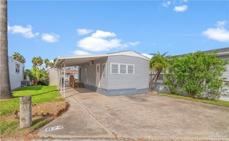 674 E Clam Cir, Port Isabel, TX 78578