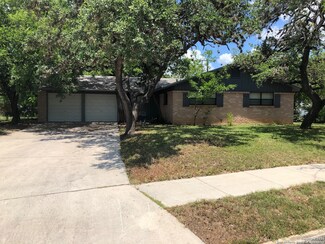 6103 Thunder Dr, San Antonio, TX 78238