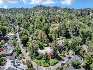 13606 Oak Canyon Ave, Sherman Oaks, CA 91423