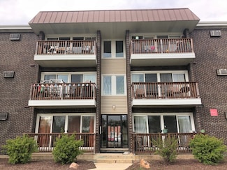 8656 S 84th Ct Unit 1NW, Hickory Hills, IL 60457