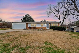 12 Nassau Cir, Saint Louis, MO 63146