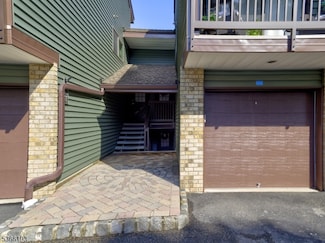 21 Ridgedale Dr Unit 5A, Annandale, NJ 08801