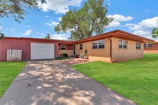 109 Cimarron Rd, Foss, OK 73647