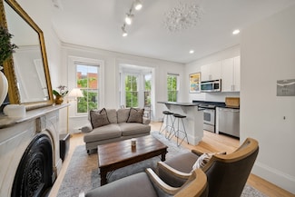 52 Clarendon St Unit 2, Boston, MA 02116