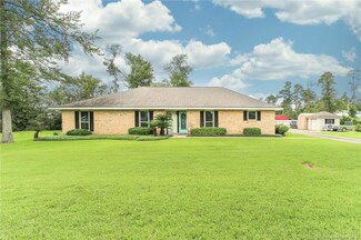 1357 Willow Dr, Lake Charles, LA 70611