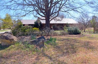 2919 James Rd, Charlotte, NC 28215