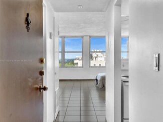 2899 Collins Ave Unit 1604, Miami Beach, FL 33140