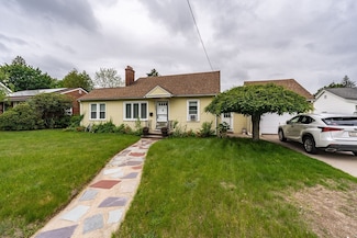 276 Oak St, Indian Orchard, MA 01151