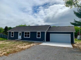 1922 Kennedy Blvd, Ludington, MI 49431