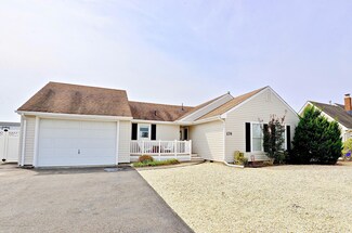 178 Eileen Ln, Manahawkin, NJ 08050