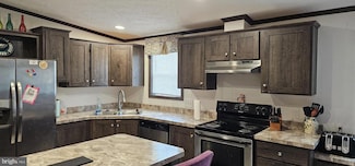 135 Central Dr, Felton, DE 19943