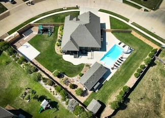 2303 Brookefield Dr, Salina, KS 67401