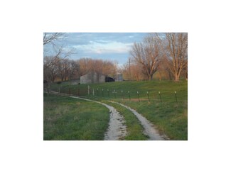 21355 Highway B, Cowgill, MO 64637