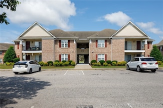 1751 Renwick Dr Unit 104, Fayetteville, NC 28304