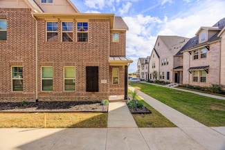 321 Baker Dr, Plano, TX 75074