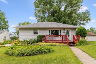 910 Alabar Ave, Waterloo, IA 50701