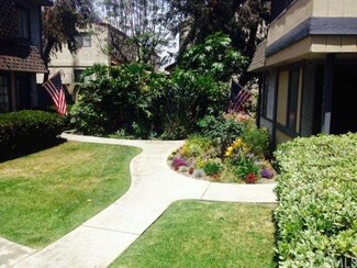 11741 207th St, Lakewood, CA 90715
