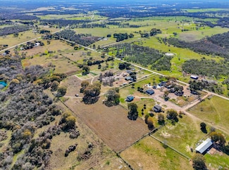39592 Garrett Rd, Pattison, TX 77423