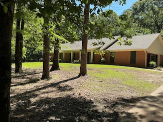 128 Cedar Hill Dr, Oxford, MS 38655