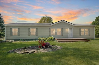 3381 NE Gospel Rd, Hamilton, MO 64644