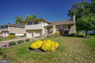 114 Weather Vane Dr, Cherry Hill, NJ 08002