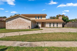 6705 Drake Dr, Corpus Christi, TX 78413